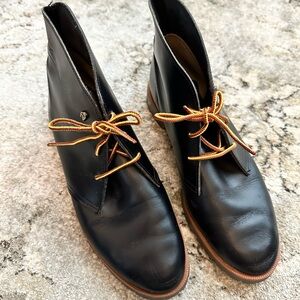 Vintage Etienne Aigner Black Leather Women’s Lace Up Ankle Boots